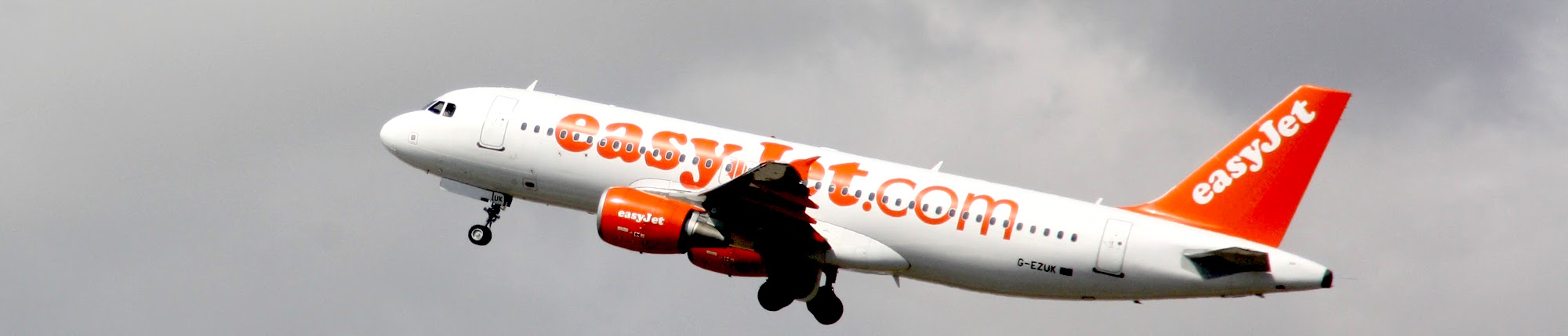 Best time to book flights for London (LTN) to Palma de Mallorca (PMI) flights with EasyJet at AirHint