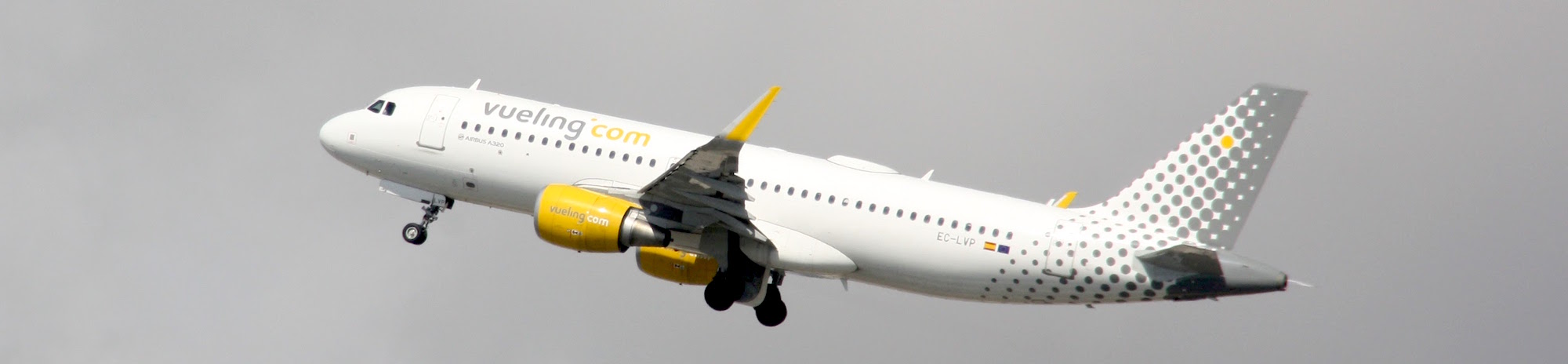 Best time to book flights for London (LGW) to Barcelona (BCN) flights with Vueling at AirHint