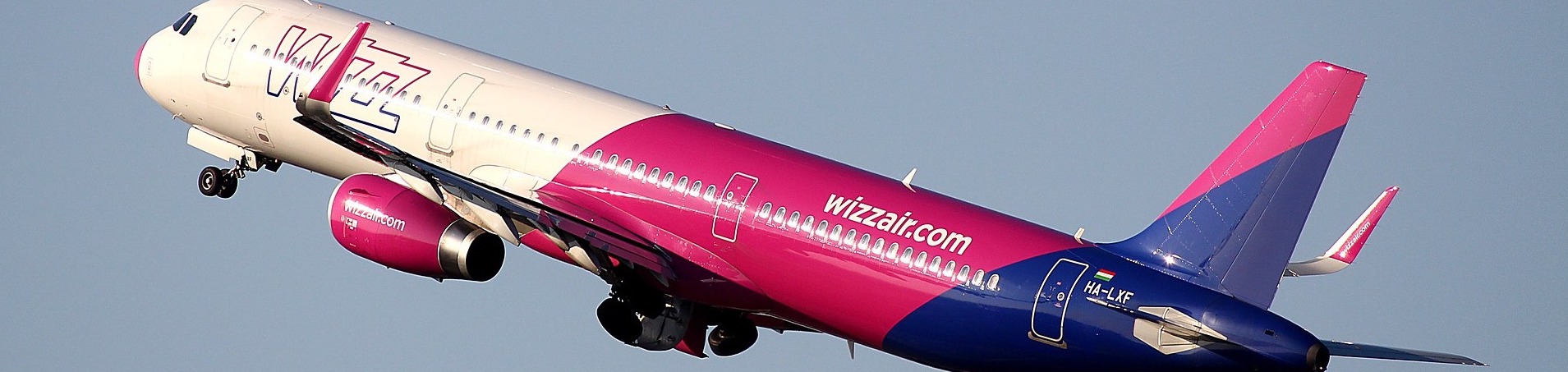 Best time to book flights for Kutaisi (KUT) to London (LTN) flights with Wizz Air at AirHint